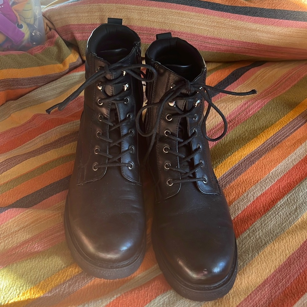 Golaiman Men’s Black Tactical Style Boot size 13